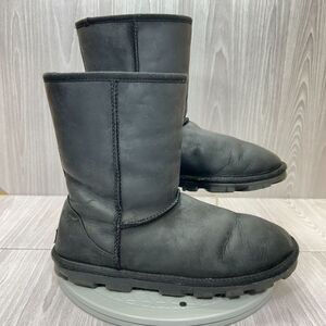 UGG Womens Essential Short Black Sheepskin Leather Wool Lined Winter Boots Sz 10